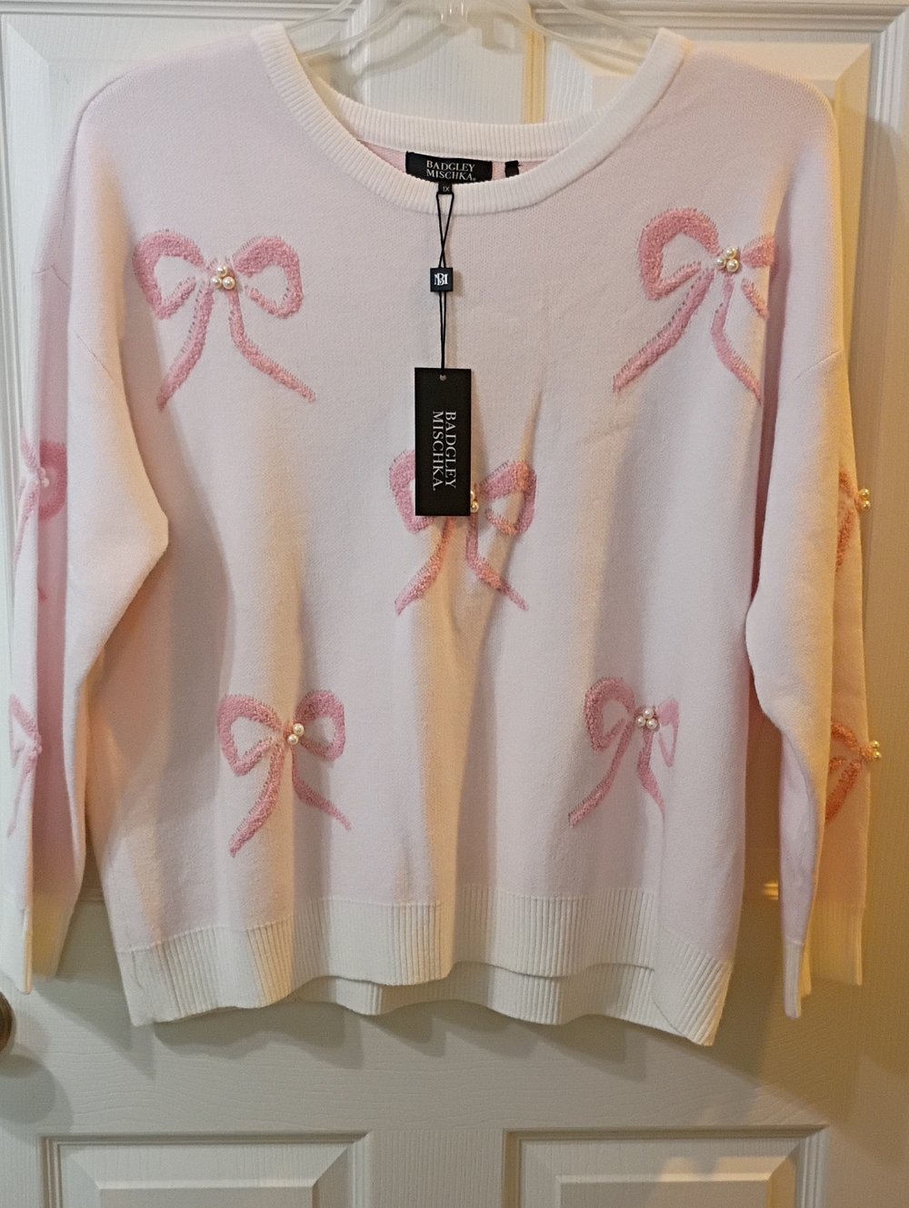 Badgley Mischka Women's Pink Bow Embellished Sweater